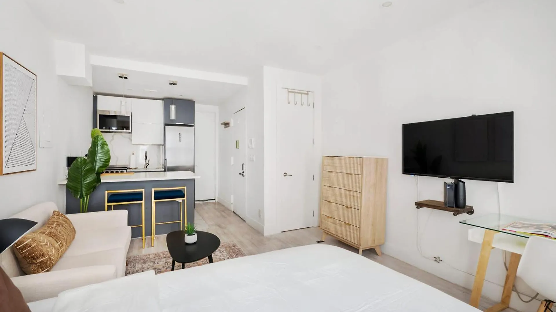 Apartment 1597-4 Brand New Studio Prime Ues W&D Walk To C Park New York